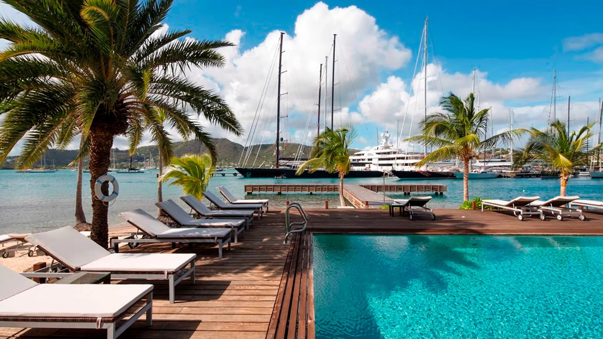 South Point Antigua Otel English Harbour 5*,